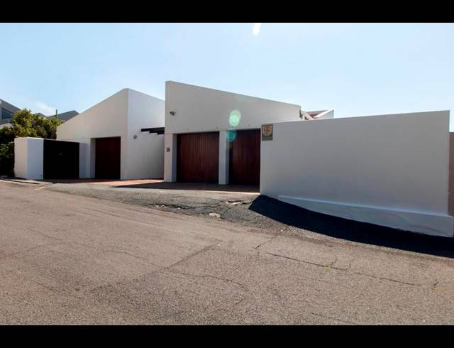 7 BEDROOM HOUSE FOR SALE IN MOUNTAIN SIDE